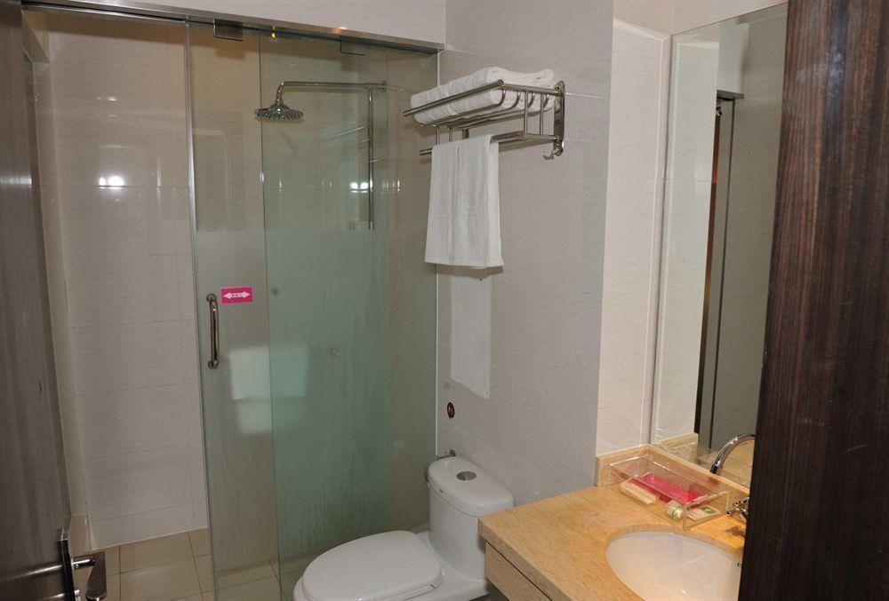 Kailun Hotel 2*